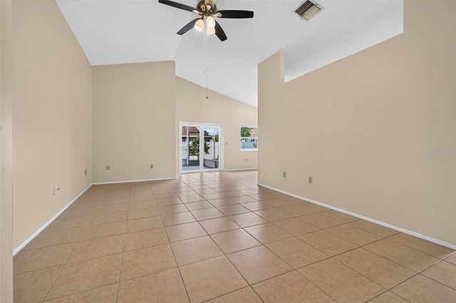 5910 BUTTON QUAIL COURT, Tampa, FL 33624