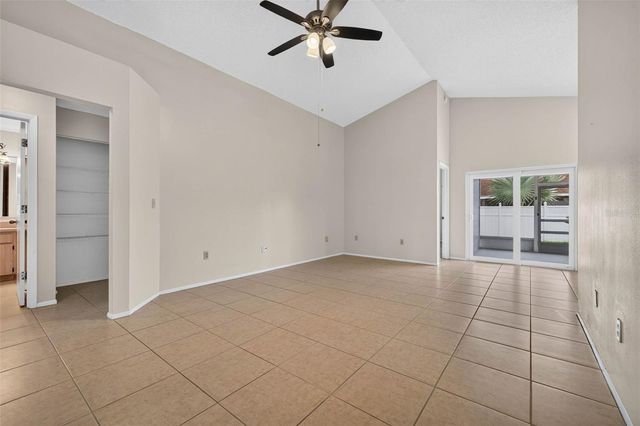 5910 BUTTON QUAIL COURT, Tampa, FL 33624