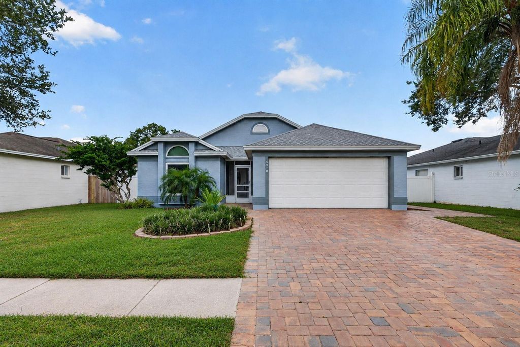 5910 BUTTON QUAIL COURT, Tampa, FL 33624