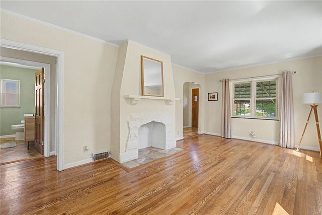 248 Claranna Avenue, Oakwood, OH 45419
