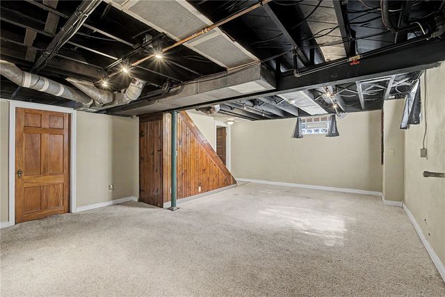 248 Claranna Avenue, Oakwood, OH 45419