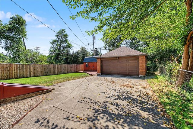 248 Claranna Avenue, Oakwood, OH 45419
