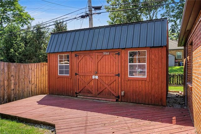248 Claranna Avenue, Oakwood, OH 45419