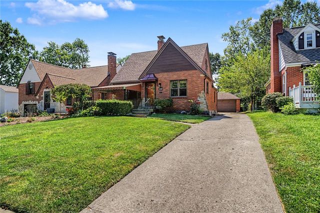 248 Claranna Avenue, Oakwood, OH 45419