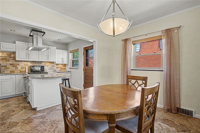 248 Claranna Avenue, Oakwood, OH 45419