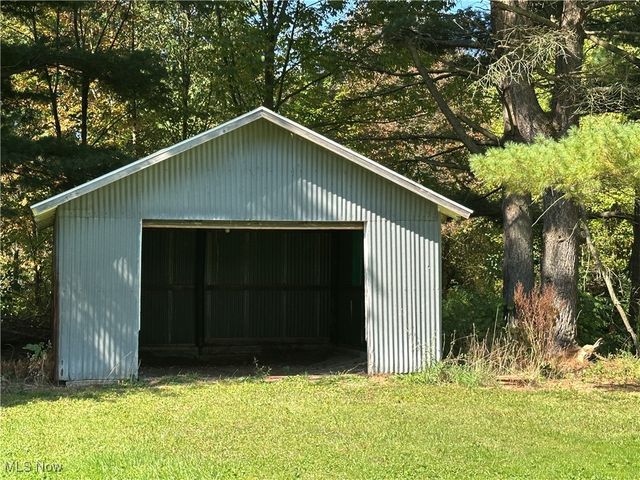 5051 Center Road, Conneaut, OH 44030