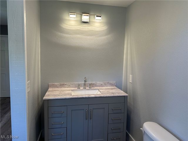 5051 Center Road, Conneaut, OH 44030