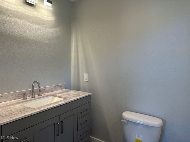 5051 Center Road, Conneaut, OH 44030