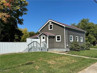 5051 Center Road, Conneaut, OH 44030