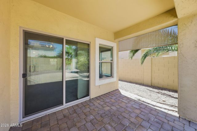 18628 W MISSION Lane, Waddell, AZ 85355