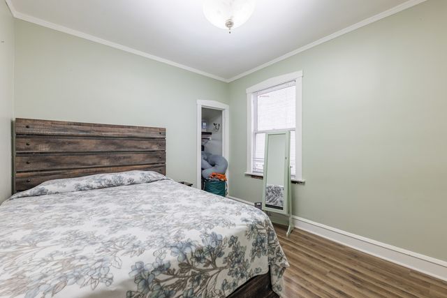 6733 S Campbell Avenue, Chicago, IL 60629