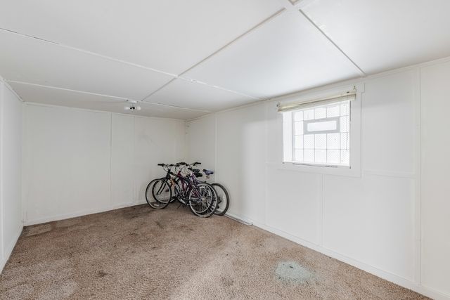 6733 S Campbell Avenue, Chicago, IL 60629