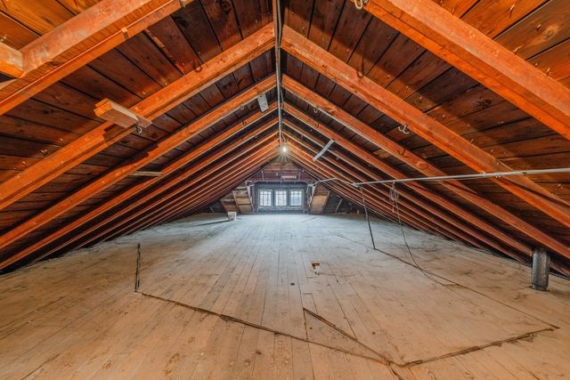6733 S Campbell Avenue, Chicago, IL 60629