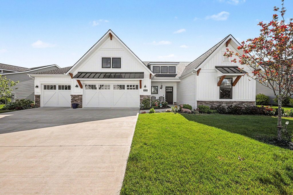 5528 Isle River Drive, Plainfield Twp, MI 49306