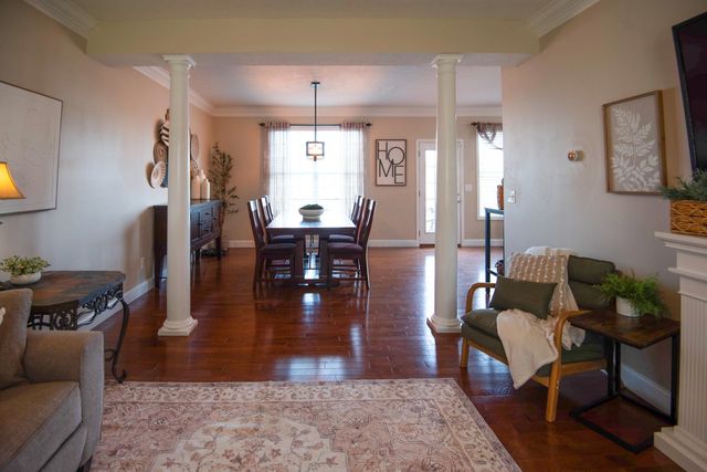 76 Smelser Lane, Milton, WV 25541