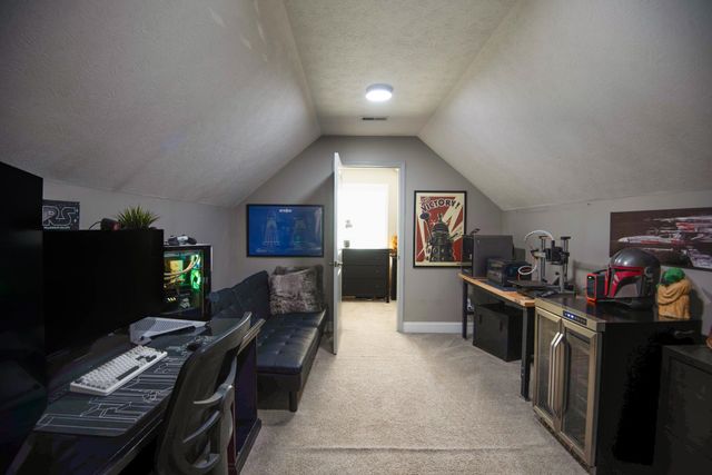 76 Smelser Lane, Milton, WV 25541