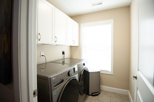76 Smelser Lane, Milton, WV 25541