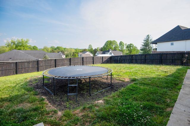 76 Smelser Lane, Milton, WV 25541
