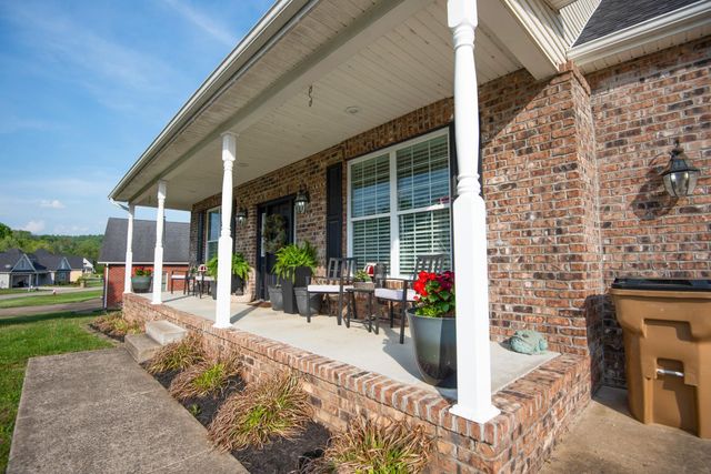 76 Smelser Lane, Milton, WV 25541
