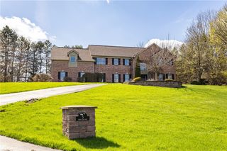 5 Ponds Edge Way, Pittsford, NY 14534