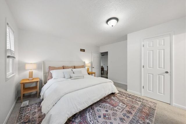 3636 SW Crane Road, Lee's Summit, MO 64082