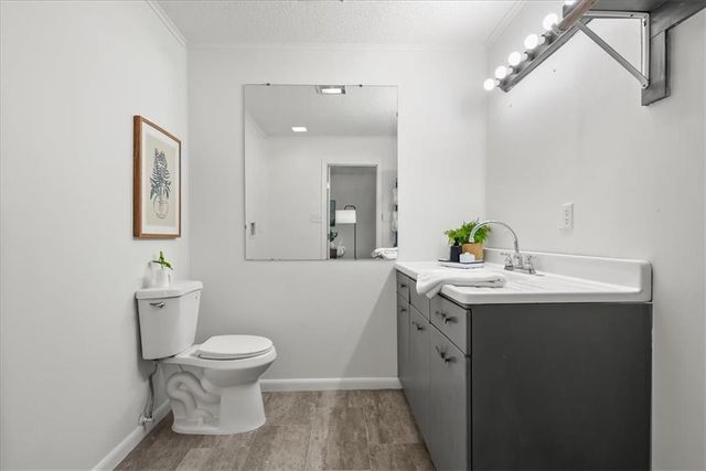 3636 SW Crane Road, Lee's Summit, MO 64082