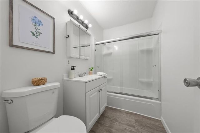 3636 SW Crane Road, Lee's Summit, MO 64082