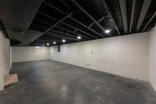 3636 SW Crane Road, Lee's Summit, MO 64082