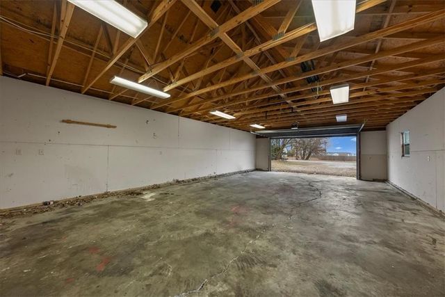 3636 SW Crane Road, Lee's Summit, MO 64082