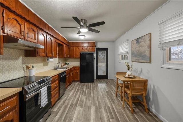 3636 SW Crane Road, Lee's Summit, MO 64082