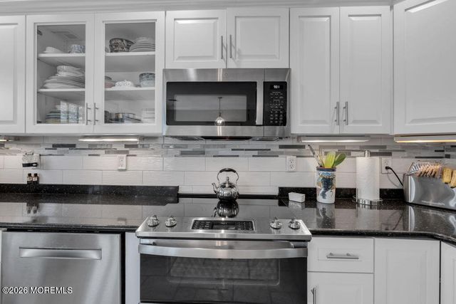 601B Lake Point Drive 601B, Lakewood, NJ 08701