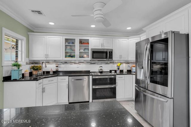 601B Lake Point Drive 601B, Lakewood, NJ 08701
