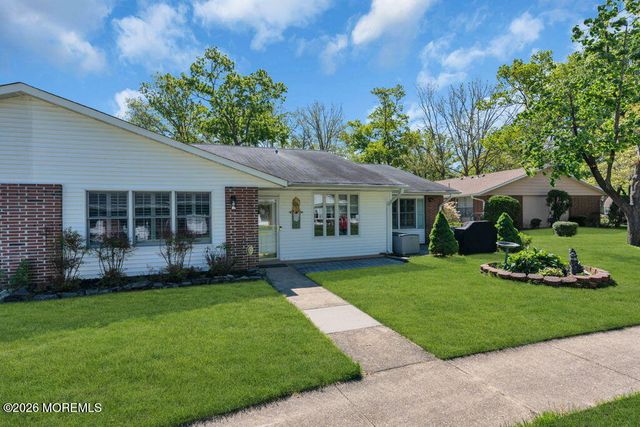 601B Lake Point Drive 601B, Lakewood, NJ 08701