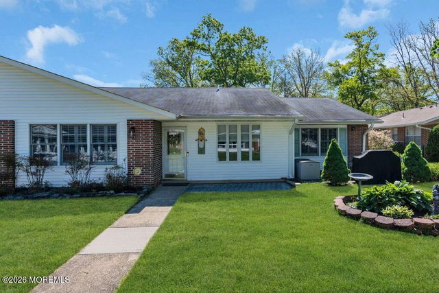 601B Lake Point Drive 601B, Lakewood, NJ 08701