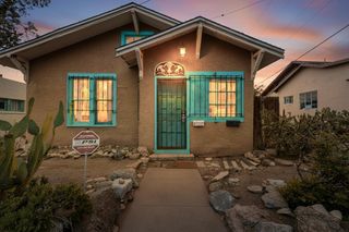 105 MAPLE Street NE, Albuquerque, NM 87106