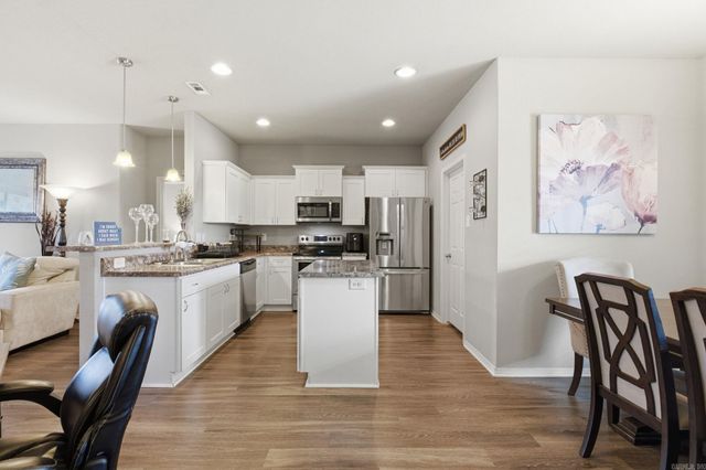 1178 Meadows Edge Drive, Alexander, AR 72002