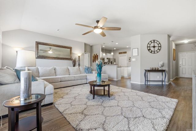 1178 Meadows Edge Drive, Alexander, AR 72002