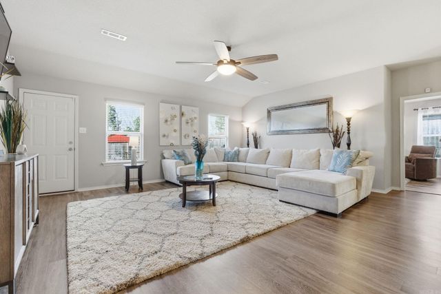 1178 Meadows Edge Drive, Alexander, AR 72002