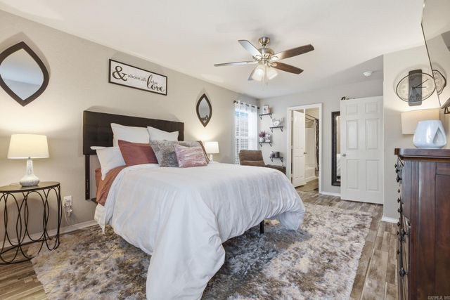 1178 Meadows Edge Drive, Alexander, AR 72002