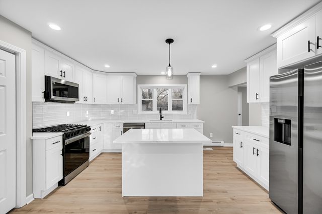 459 N School Street, Braidwood, IL 60408