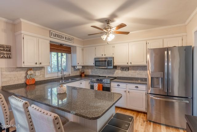 11 Walnut Road, Mechanicville, NY 12118