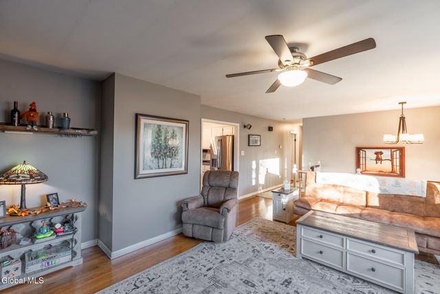 11 Walnut Road, Mechanicville, NY 12118