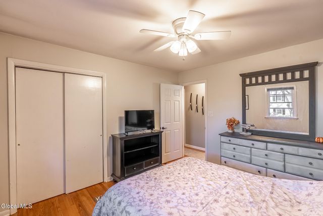 11 Walnut Road, Mechanicville, NY 12118