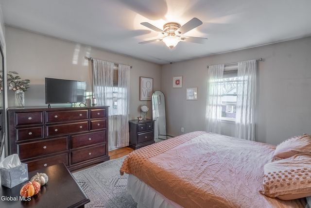 11 Walnut Road, Mechanicville, NY 12118