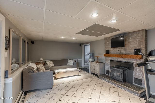 11 Walnut Road, Mechanicville, NY 12118