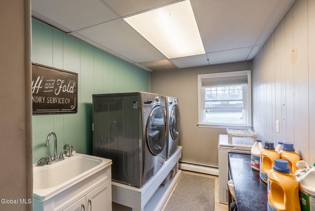 11 Walnut Road, Mechanicville, NY 12118