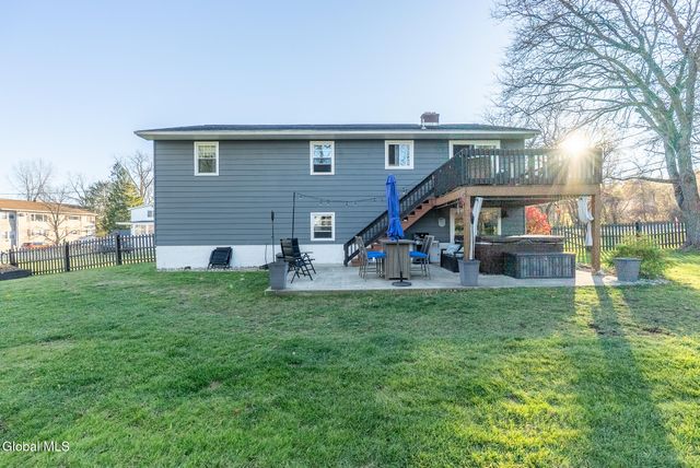 11 Walnut Road, Mechanicville, NY 12118