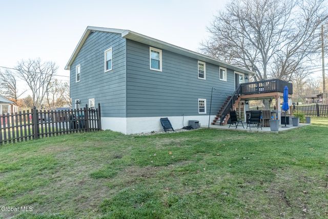 11 Walnut Road, Mechanicville, NY 12118