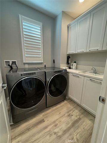 20711 Beech Circle, Porter Ranch, CA 91311