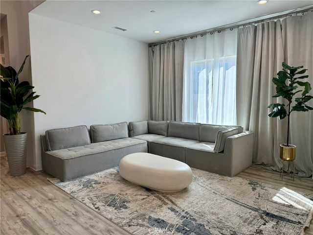 20711 Beech Circle, Porter Ranch, CA 91311